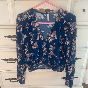 Floral print flowy top